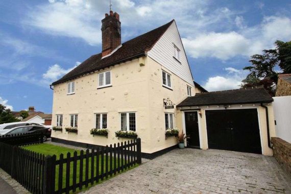 4 Bedroom Semi-Detac...